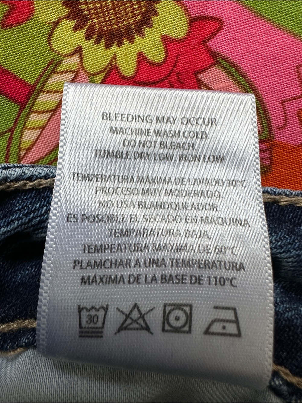 HIDDEN Distressed Blue Jeans - Picture 7 of 13